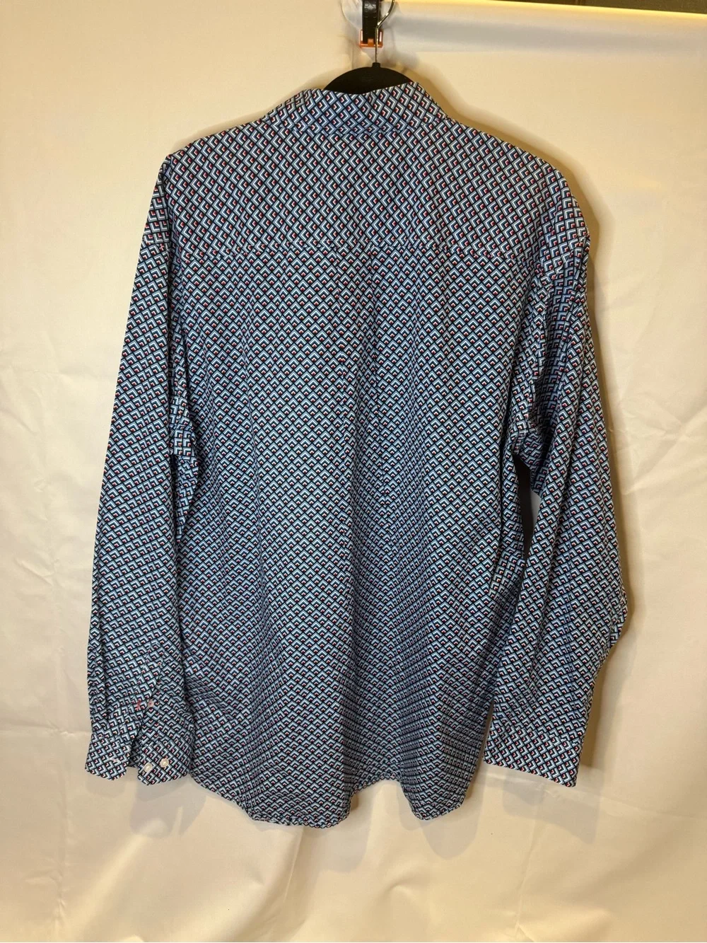 Cinch Men's Navy and Light Blue Geometric Button-Down Shirt